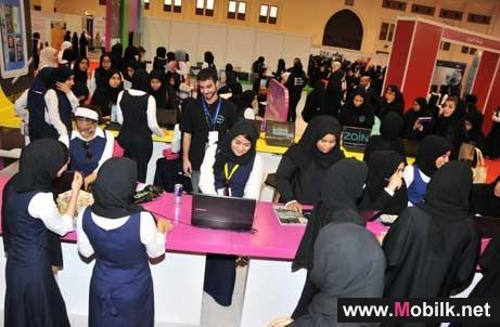 Zain Bahrain attracts maximum students at Career Expo 2012